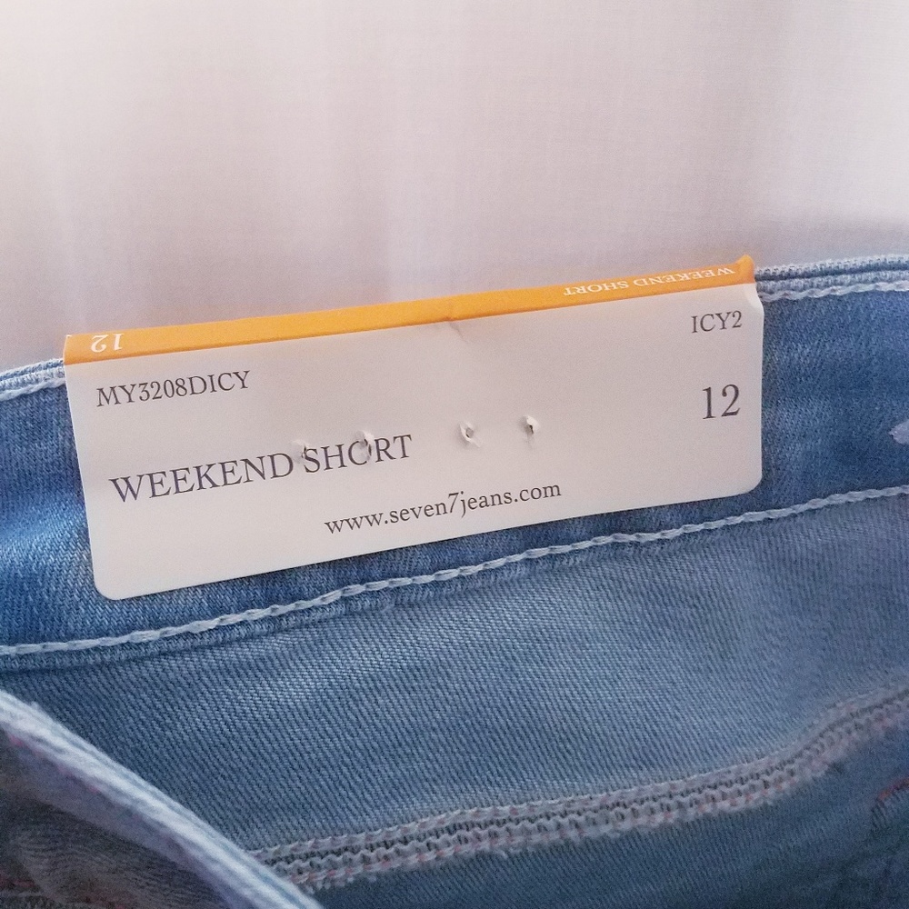 Seven7 Denim Jean Weekend Short Raw Hem NWT - Picture 6 of 7